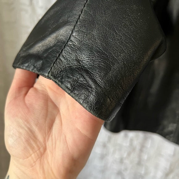 Danier Leather Jacket - Picture 7 of 9